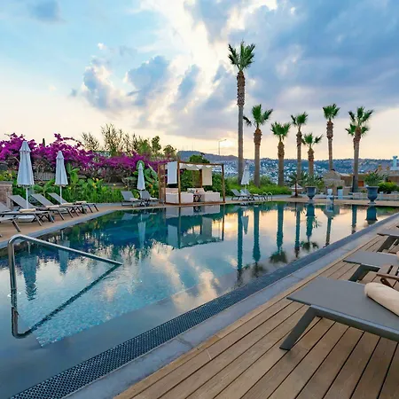 Hotel Bella & 4*