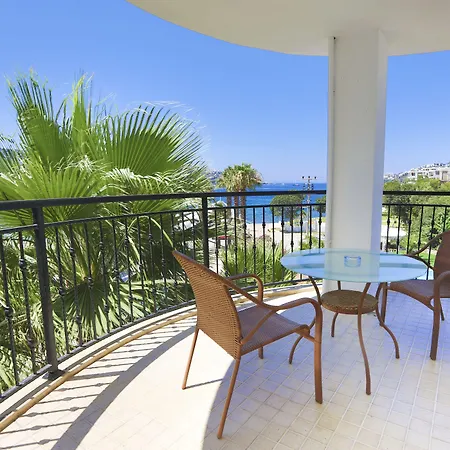 Bella & 4* Gundogan (Bodrum)