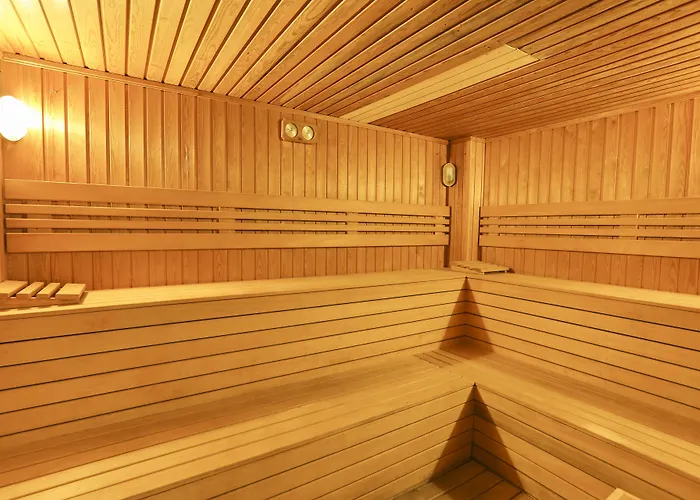 Bella & Hotell 4*